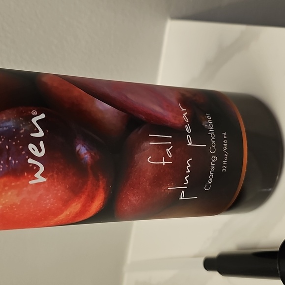 WEN Fall Plum Pear Cleansing Conditioner. New & Sealed. - Picture 2 of 8